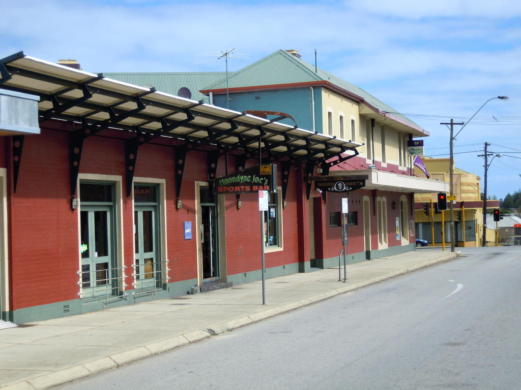 Hotel Moondyne Joe'S Fremantle Exteriér fotografie